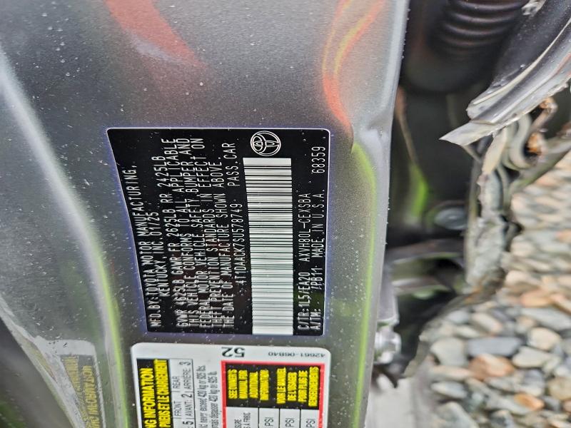 Фото 13 - TOYOTA CAMRY