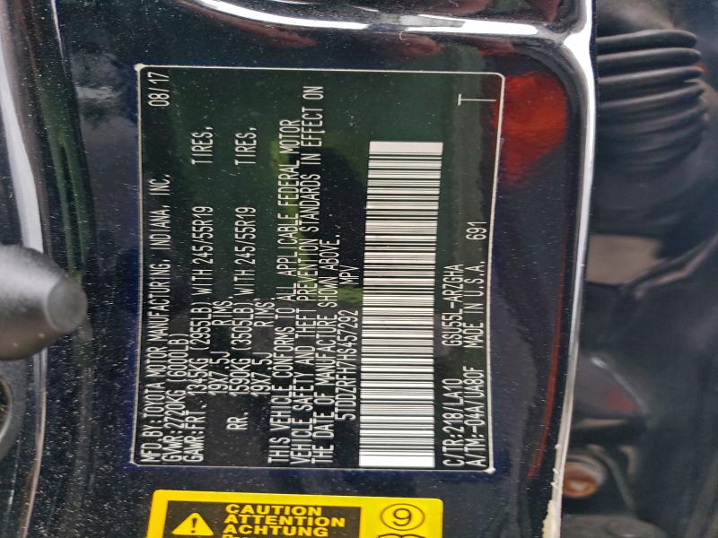 Фото 13 - TOYOTA HIGHLANDER