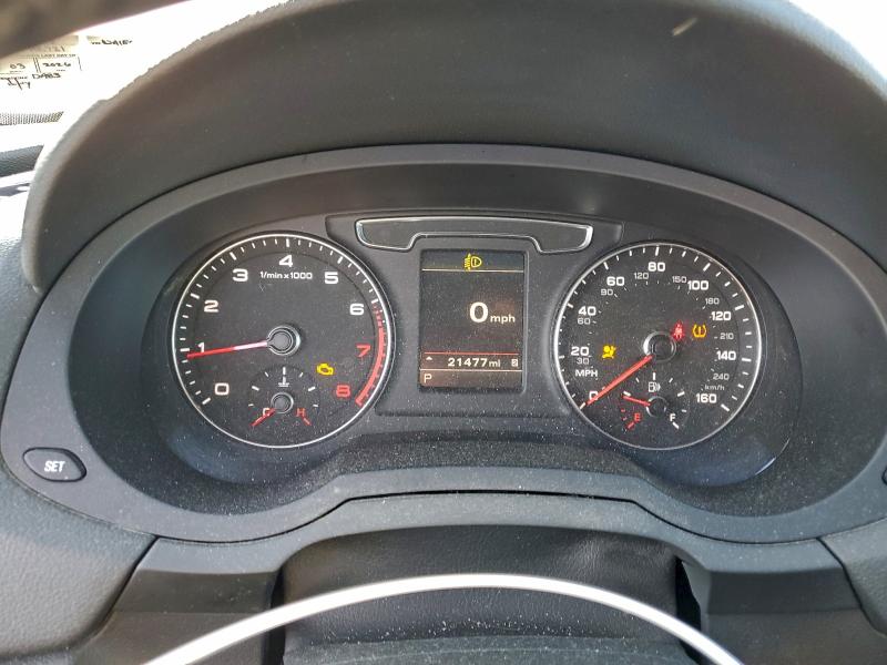 Фото 9 - AUDI Q3