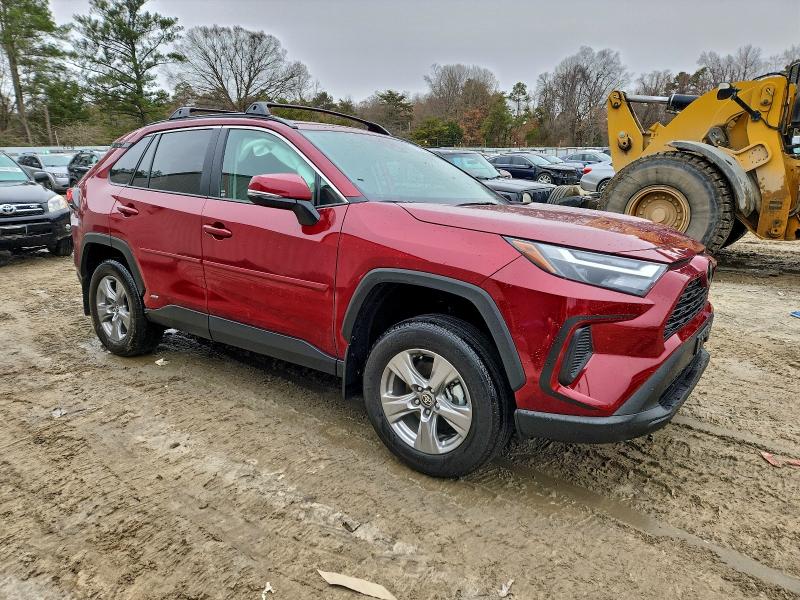 Фото 4 - TOYOTA RAV4