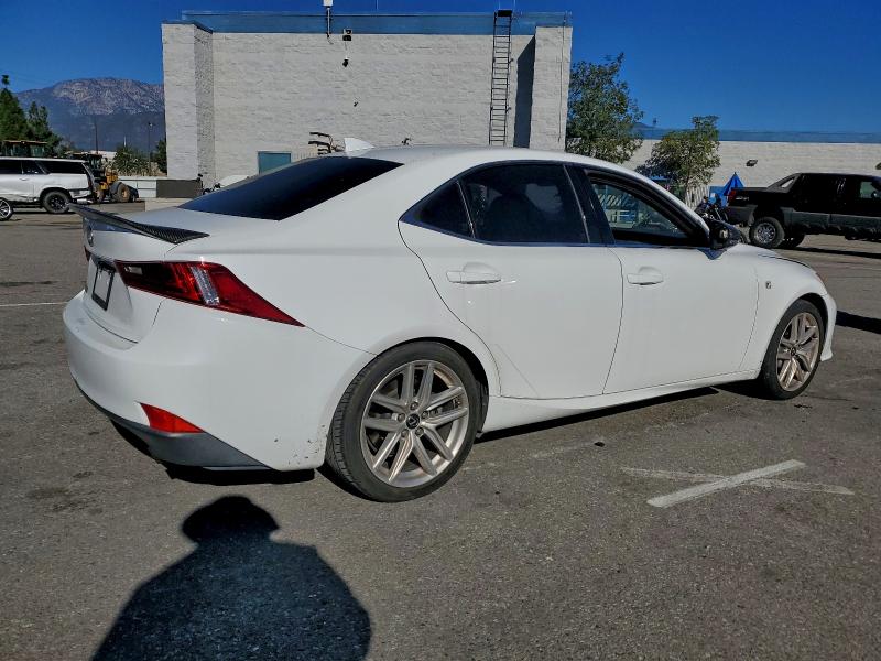 Фото 3 - LEXUS IS