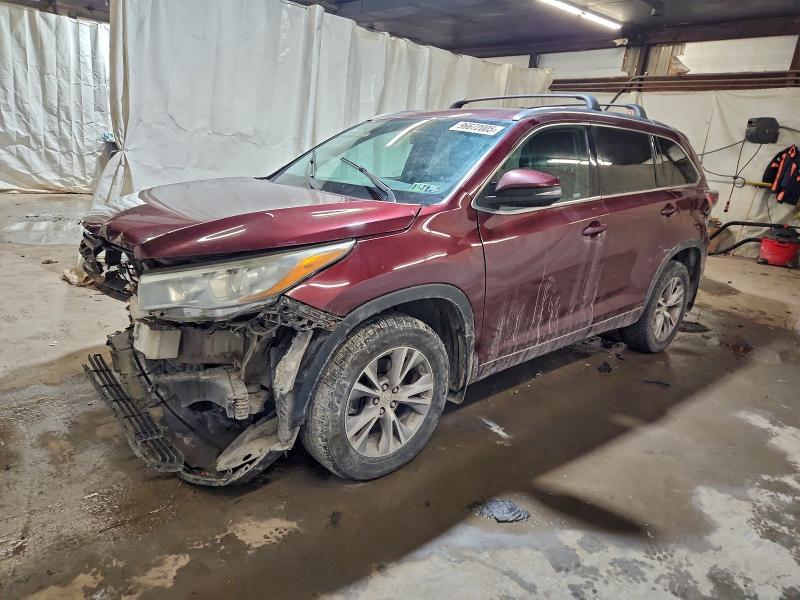 Фото 1 - TOYOTA HIGHLANDER