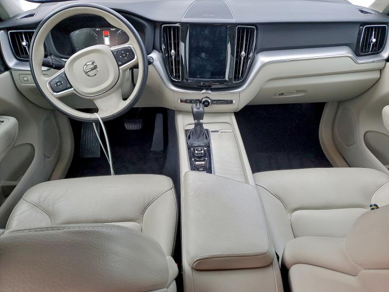 Фото 8 - VOLVO XC60