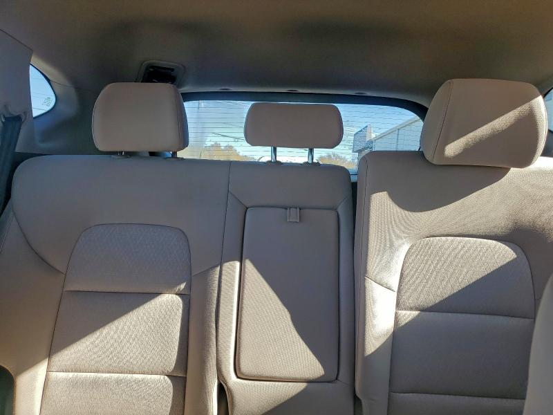 Фото 10 - HYUNDAI TUCSON