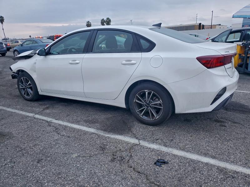 Фото 2 - KIA FORTE