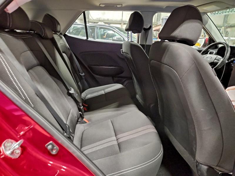 Фото 11 - HYUNDAI VENUE