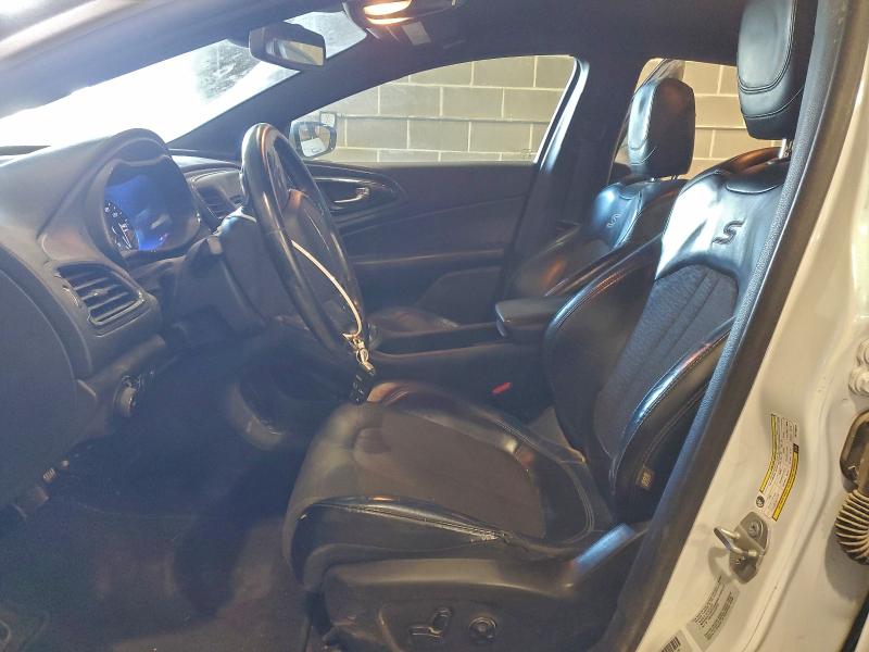 Фото 7 - CHRYSLER 200