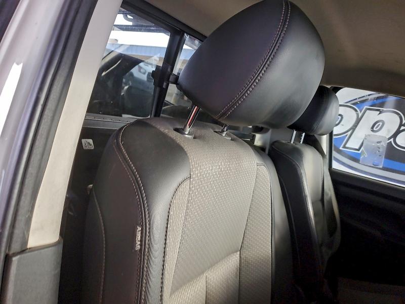 Фото 10 - NISSAN TITAN