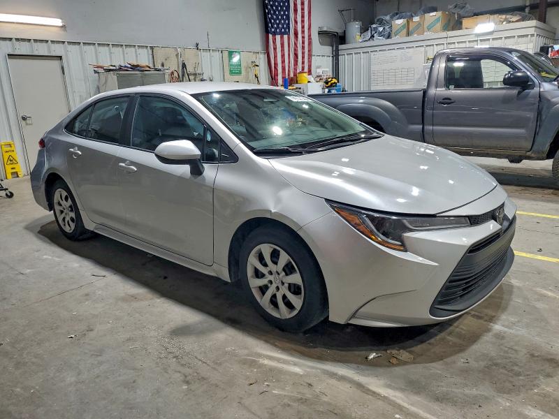 Фото 4 - TOYOTA COROLLA