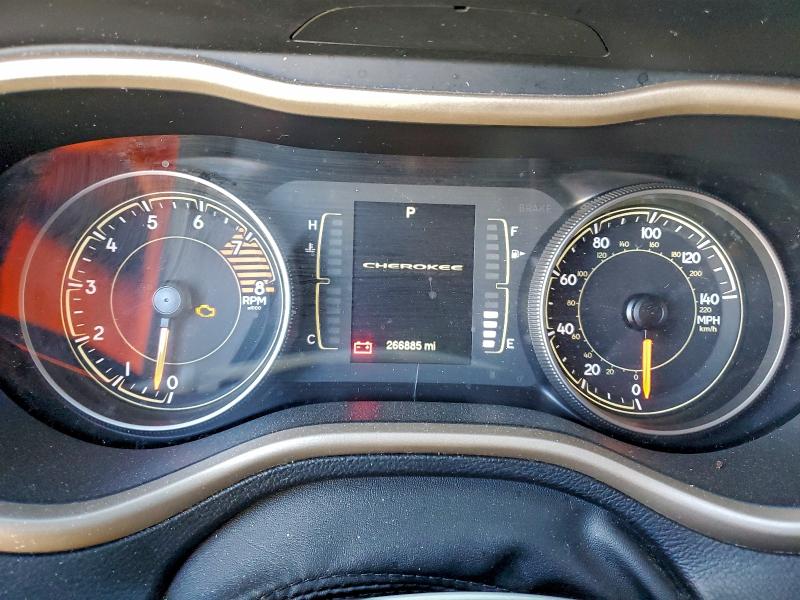 Фото 9 - JEEP GRAND CHER