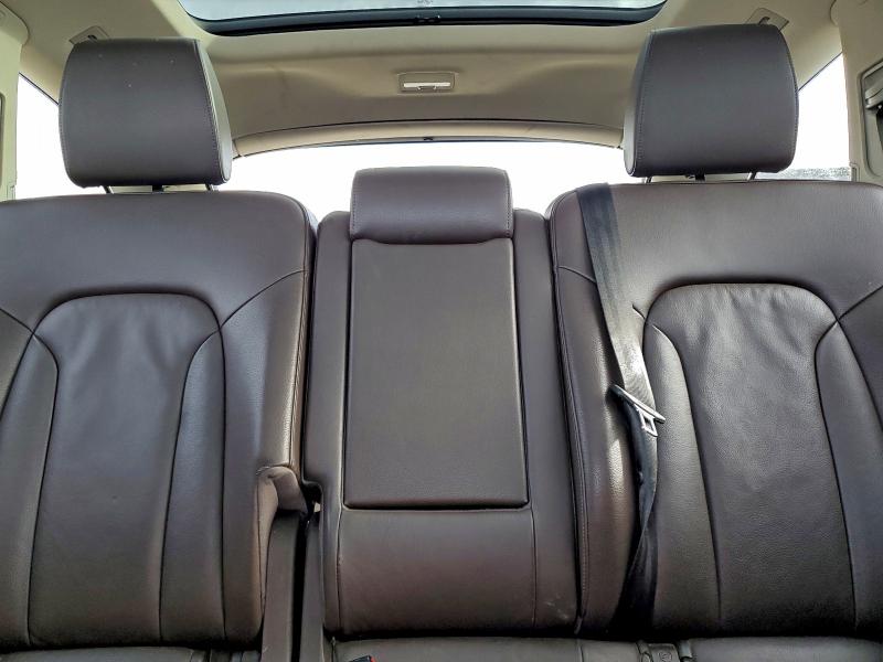 Фото 10 - AUDI Q7