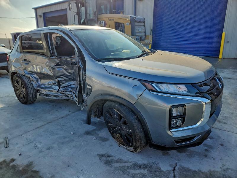 Фото 4 - MITSUBISHI OUTLANDER