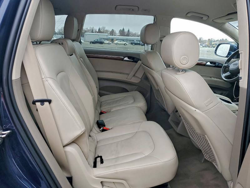 Фото 11 - AUDI Q7