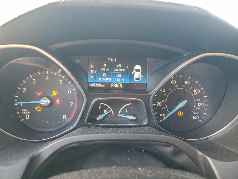 Фото 9 - FORD FOCUS