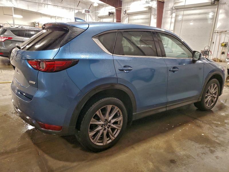 Фото 3 - MAZDA CX-5