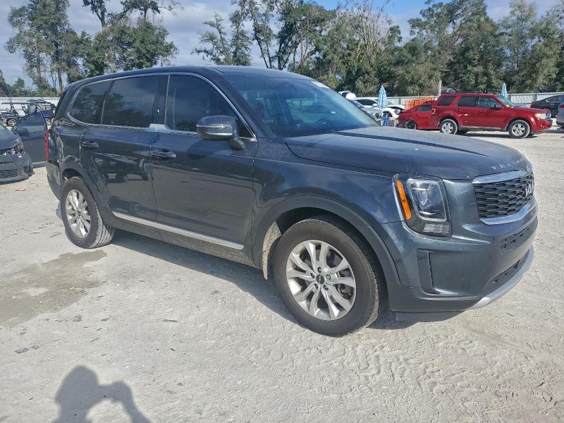 Фото 4 - KIA TELLURIDE