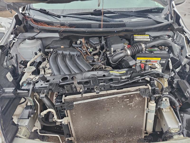 Фото 11 - NISSAN VERSA