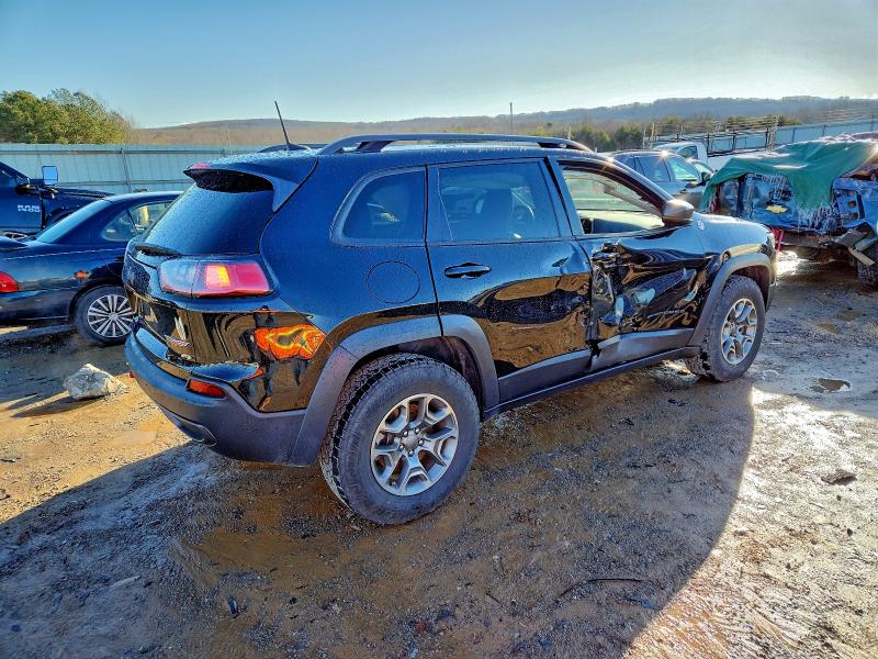 Фото 3 - JEEP CHEROKEE