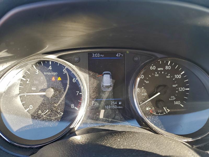 Фото 9 - NISSAN ROGUE