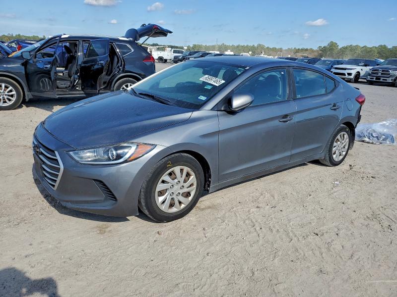 Фото 1 - HYUNDAI ELANTRA