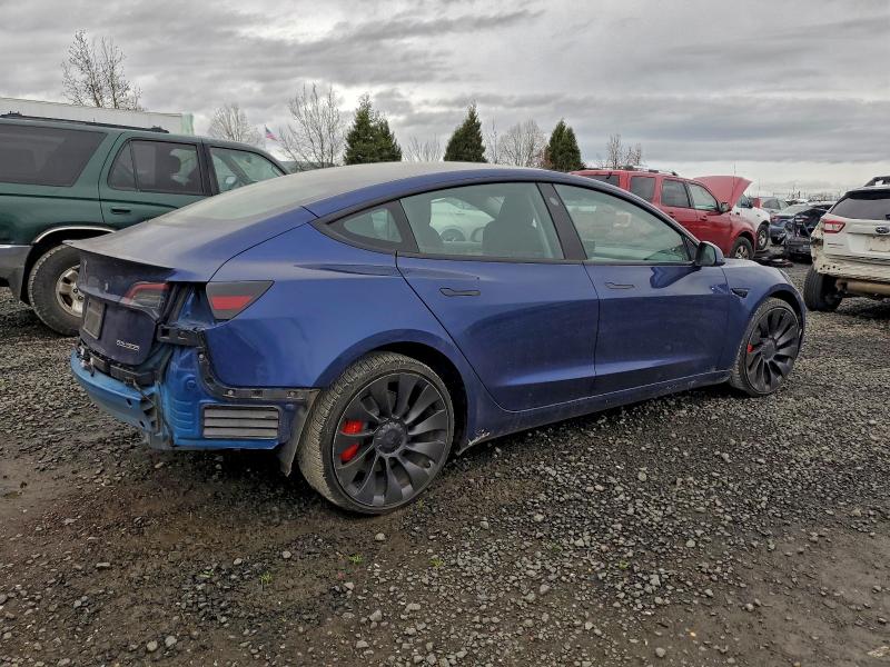 Фото 3 - TESLA MODEL 3