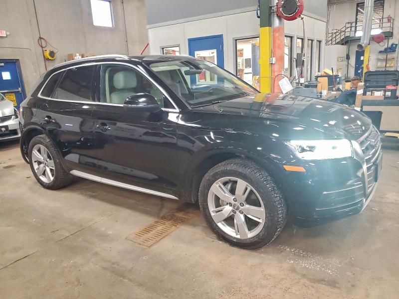 Фото 4 - AUDI Q5