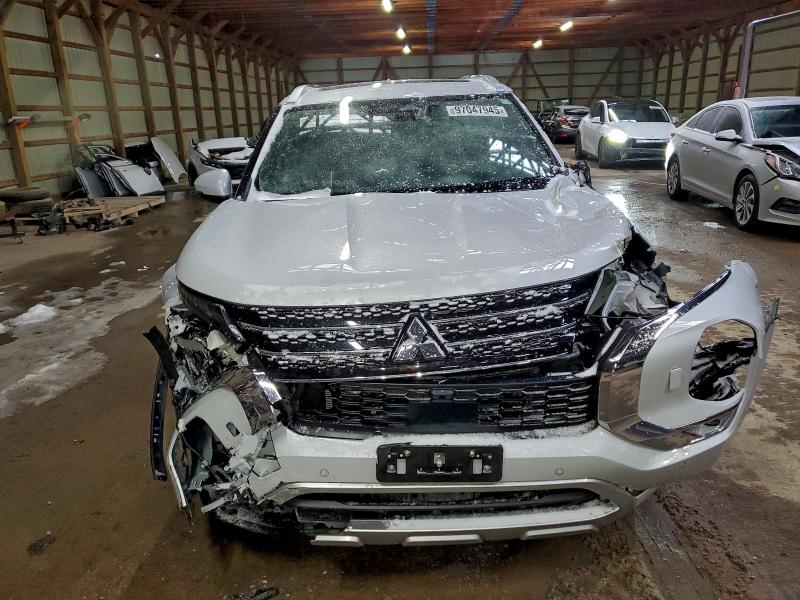 Фото 5 - MITSUBISHI OUTLANDER