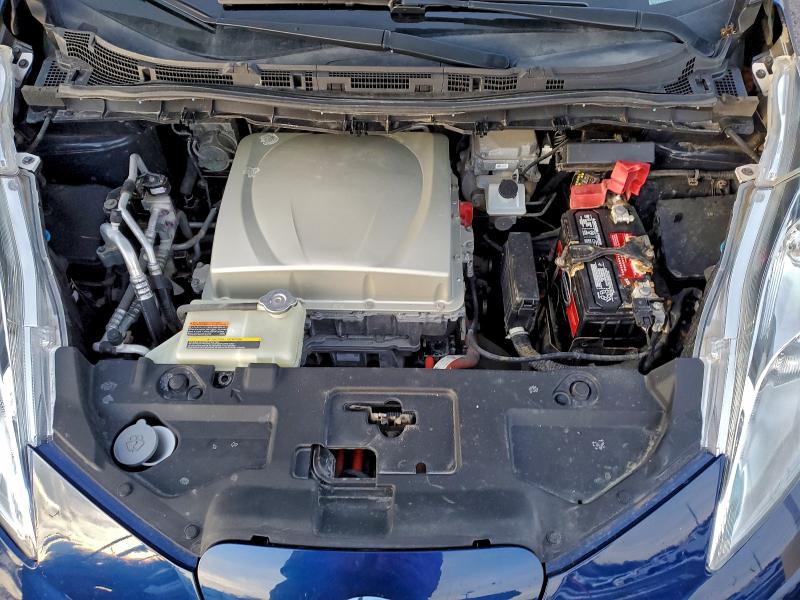 Фото 11 - NISSAN LEAF