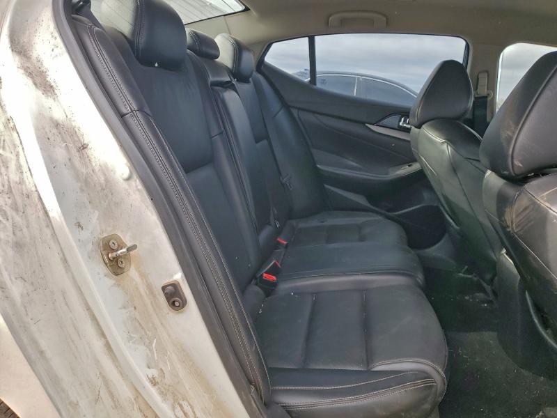 Фото 10 - NISSAN MAXIMA