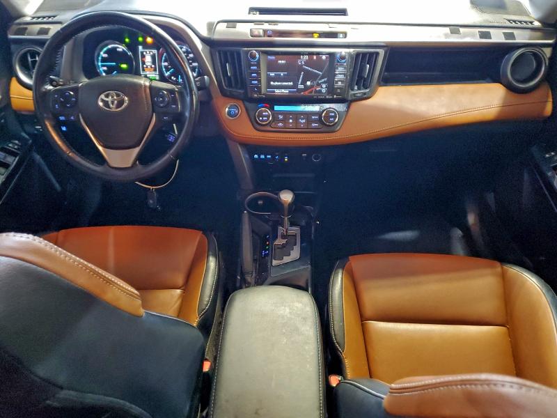 Фото 8 - TOYOTA RAV4