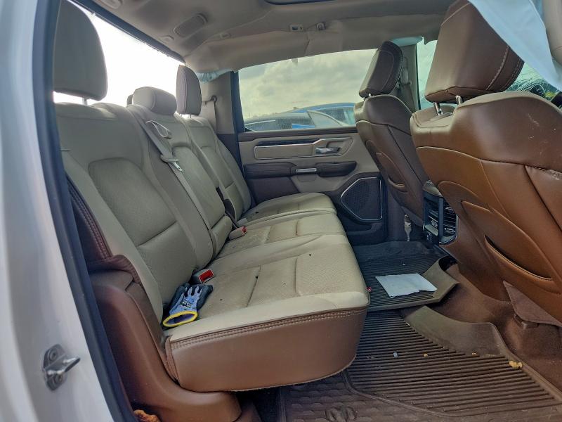 Фото 10 - RAM 1500