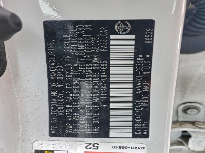 Фото 12 - TOYOTA CAMRY