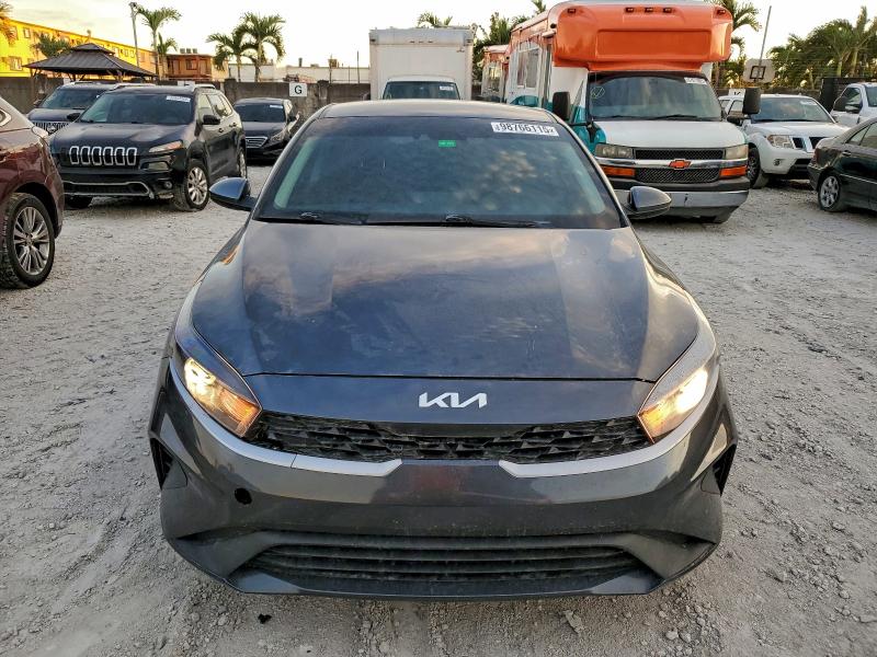 Фото 5 - KIA FORTE
