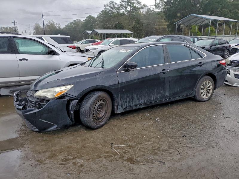 Фото 1 - TOYOTA CAMRY