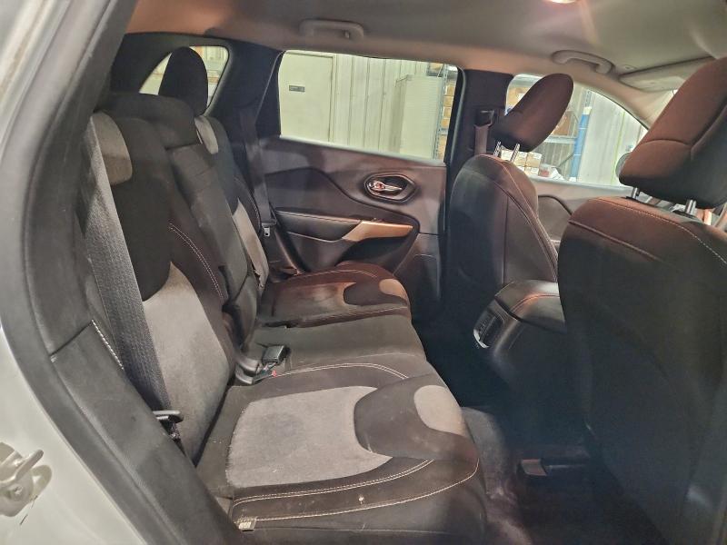 Фото 10 - JEEP GRAND CHER