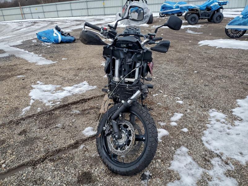 SUZUKI CYCLE DL 2015