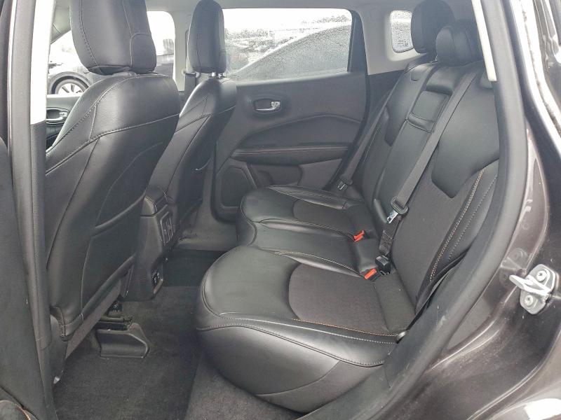 Фото 11 - JEEP COMPASS