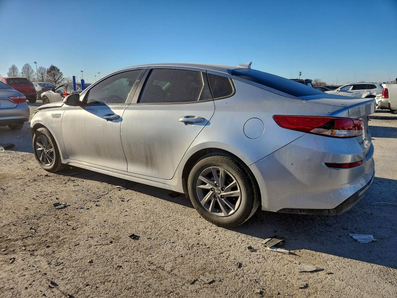 Фото 2 - KIA OPTIMA