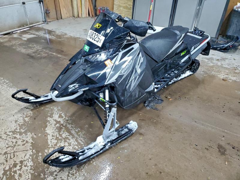ARCTIC-CAT ZR8000 2019
