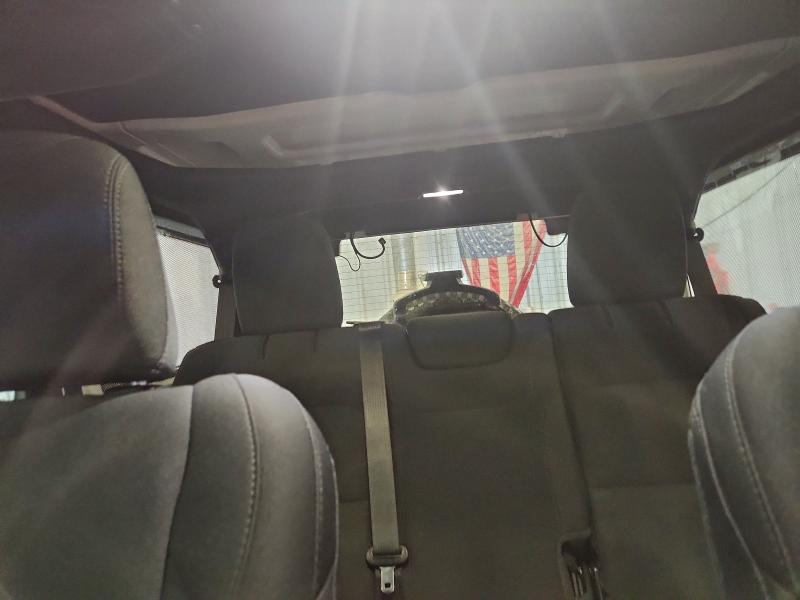 Фото 10 - JEEP WRANGLER