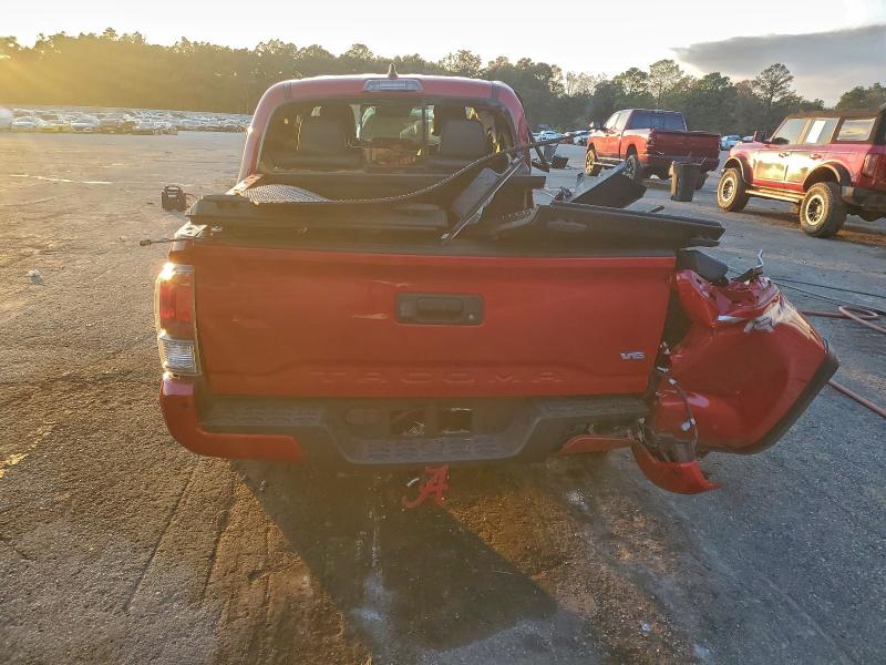 Фото 6 - TOYOTA TACOMA