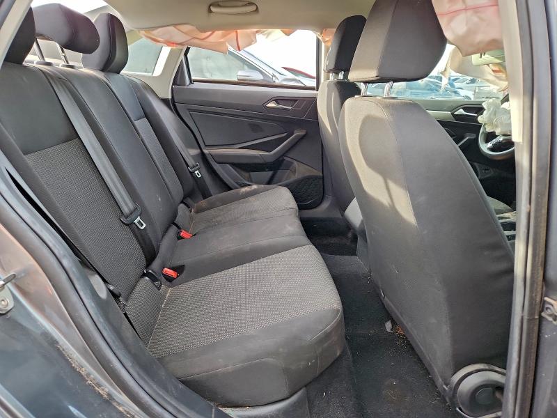 Фото 10 - VOLKSWAGEN JETTA