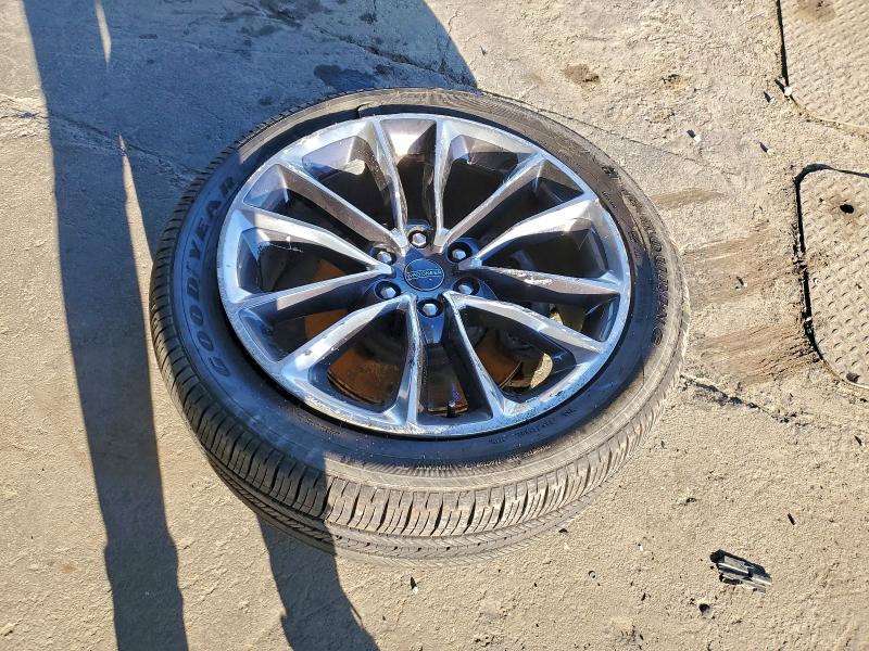 Фото 13 - JEEP WAGONEER