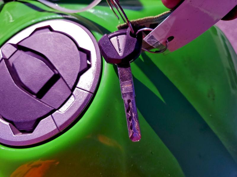 KAWASAKI EX500 H 2024