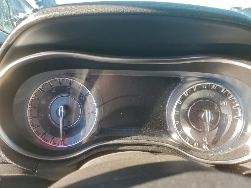 Фото 9 - CHRYSLER 300