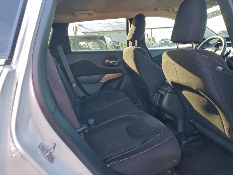 Фото 11 - JEEP GRAND CHER