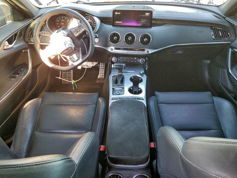 Фото 8 - KIA STINGER