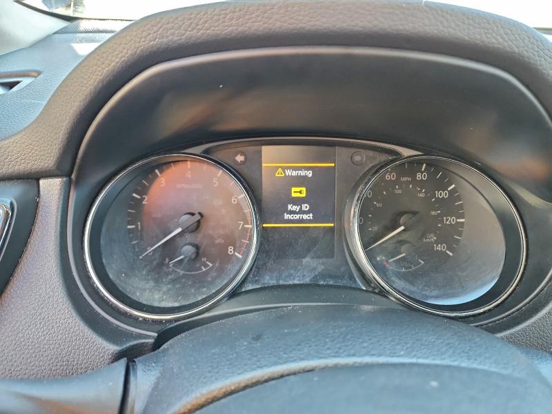 Фото 9 - NISSAN ROGUE