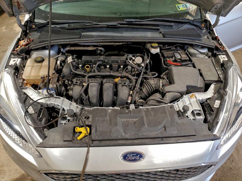 Фото 11 - FORD FOCUS