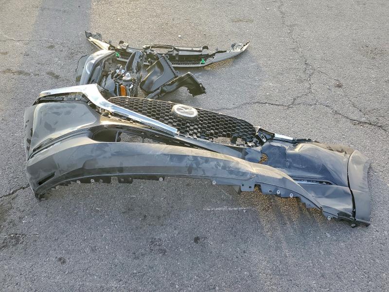 Фото 13 - MAZDA CX30